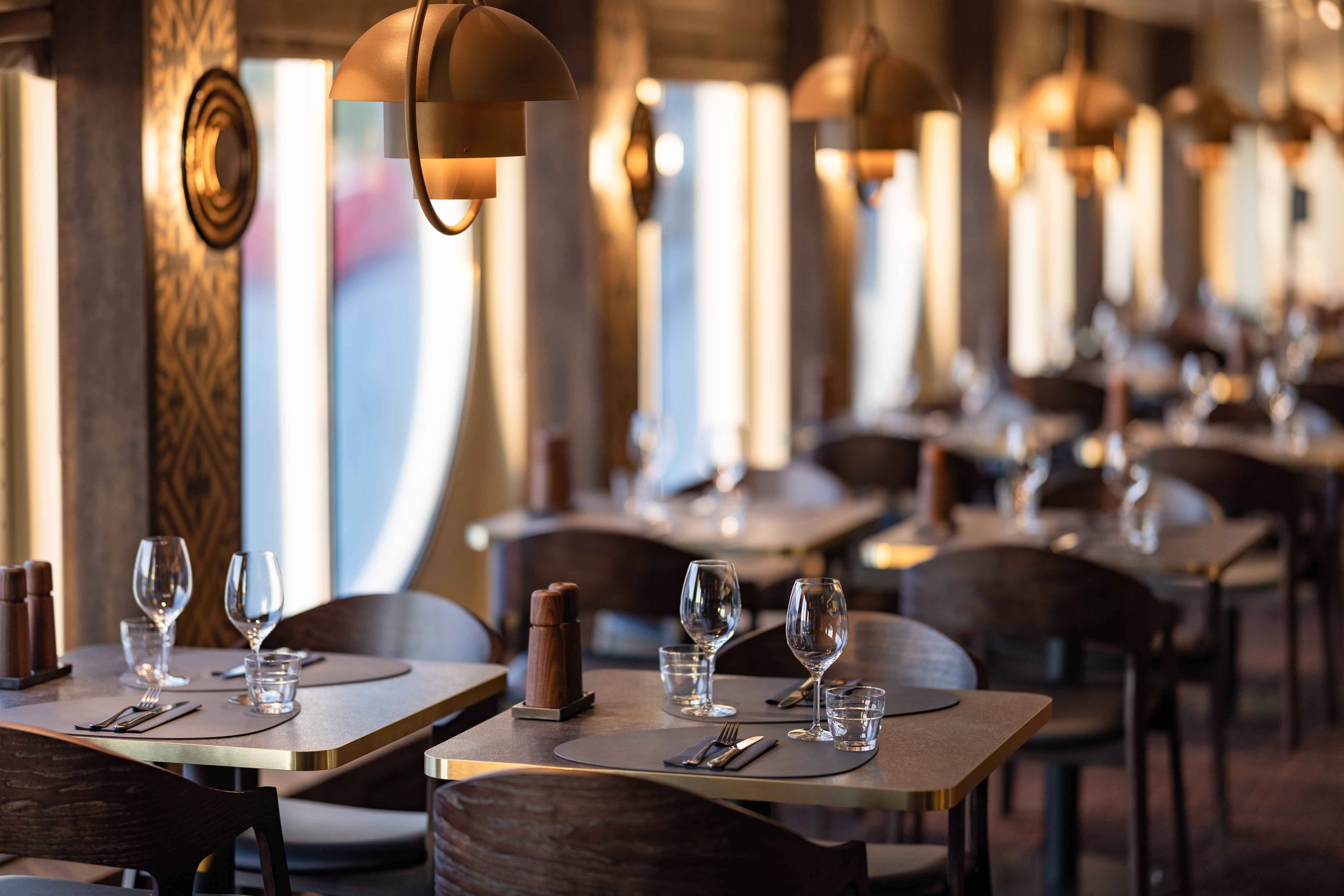 MS Trollfjord - Brasserie Árran
